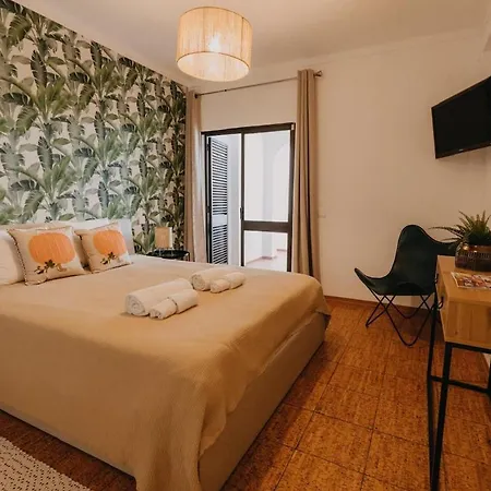 Apartment Beijinhos House
