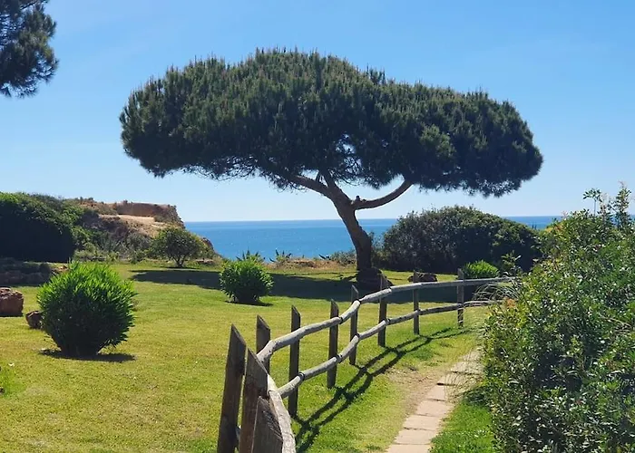 Beijinhos House * Porches (Algarve)